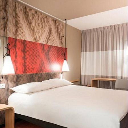 Hotel Ibis Bordeaux Centre - Gare Saint-Jean Exterior foto