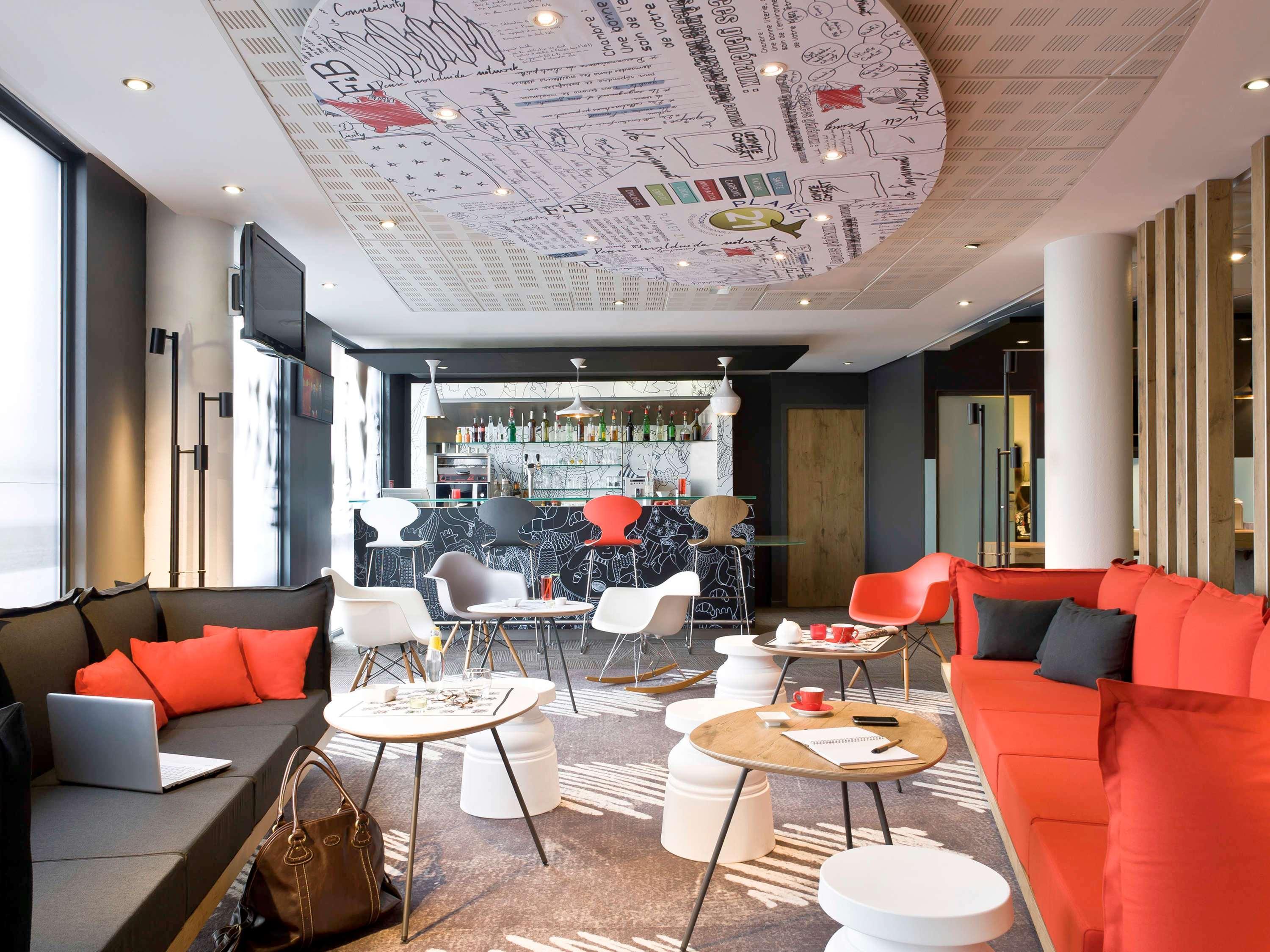 Hotel Ibis Bordeaux Centre - Gare Saint-Jean Exterior foto